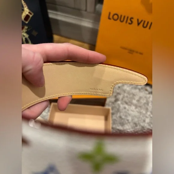 ***SOLD*** Louis Vuitton x Murakami 2025 Monogram Multicolor Outline Headband - Picture 9 of 11